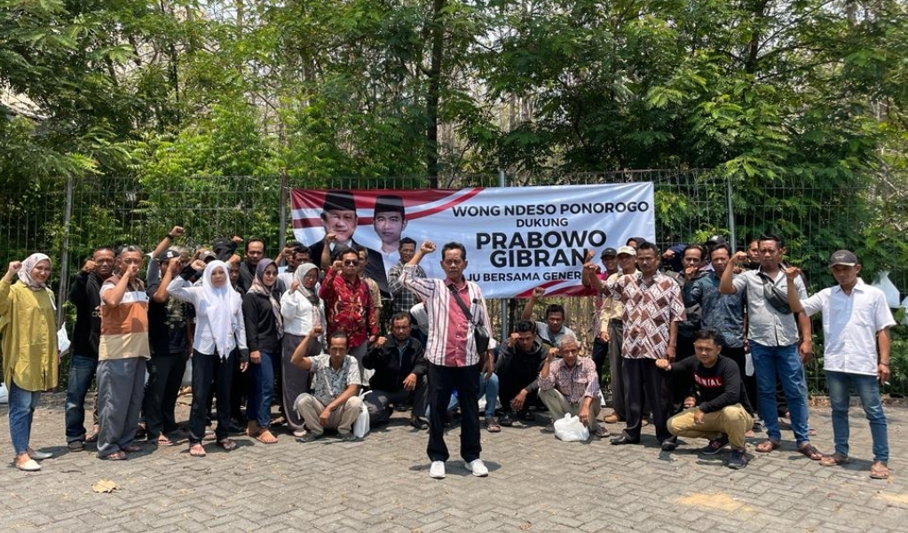 Ratusan Relawan Wong Ndeso Ponorogo Deklarasi Dukung Prabowo-Gibran