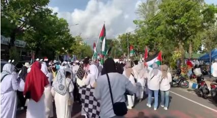 Bela Palestina: Ribuan Warga Pacitan Gelar Aksi Solidaritas Menentang Penjajahan Israel
