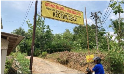 Respon Cepat Terhadap Keluhan Warga: Jalan Rusak di Dusun Sengon Akan Diperbaiki Tahun 2024