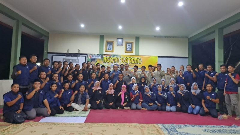 Ngopi Bareng,  Kegiatan  Panwaslu Kecamatan Pringkuku Bangun Sinergi Jelang Pemilu