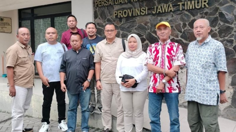 Jember Fashion Carnaval Antarkan Bupati Hendy Raih Anugerah PWI 2024