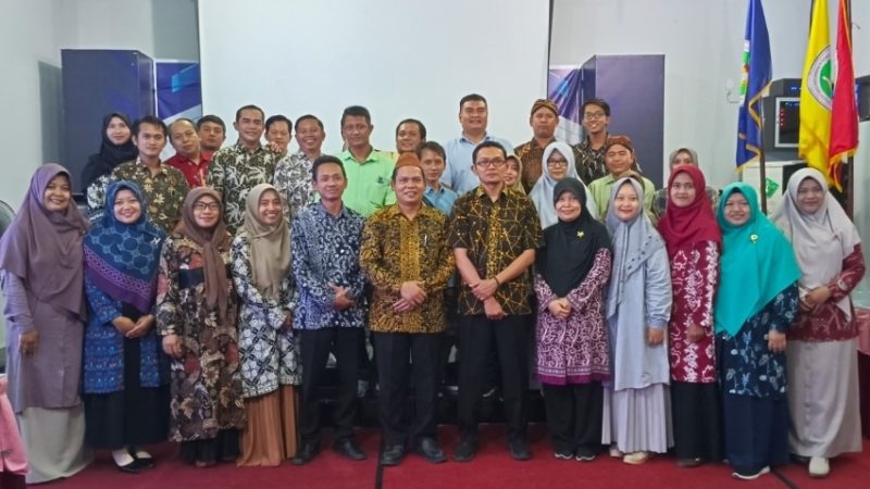 Penandatanganan Kontrak Penelitian Hibah Internal STKIP PGRI Pacitan Tahun 2023/2024