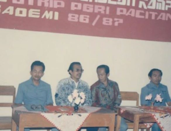Menyemai Jejak Sejarah: Komitmen dan Penghargaan Terhadap Pendidikan – STKIP PGRI Pacitan 1986/1987