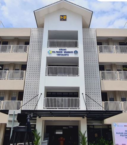 Menteri PUPR Basuki Hadimuljono Meresmikan Rusun Asrama Mahasiswa Politeknik Kesehatan (Poltekkes) Yogyakarta