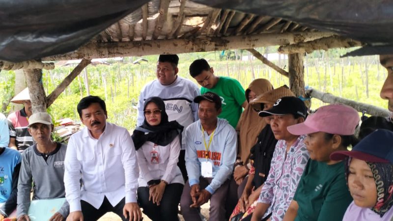 Petani Mangli Kediri Terima Sertifikat Redistribusi Bekas HGU