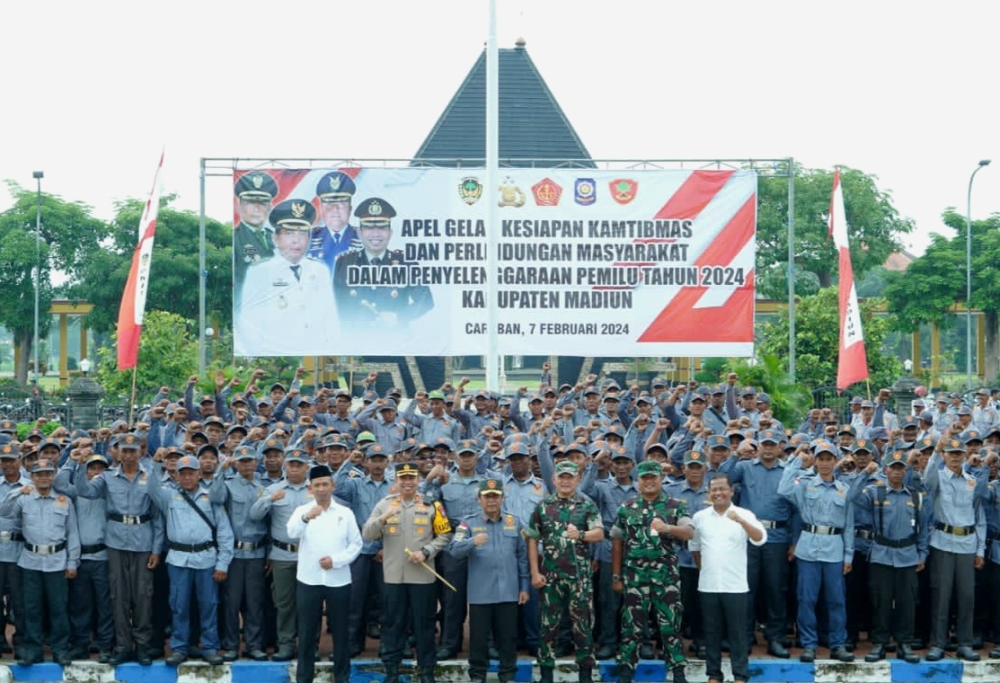 Jadi Pembina  Apel Kesiapan Kamtibmas PJ. Bupati Madiun  Memberikan  4 Pesan Penting Untuk Satpol  PP dan  DAMKAR
