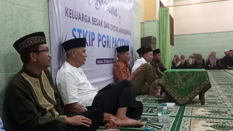 Memperkuat Silaturahmi dan Spiritualitas: Khotmil Quran dan Bukber di STKIP PGRI Pacitan