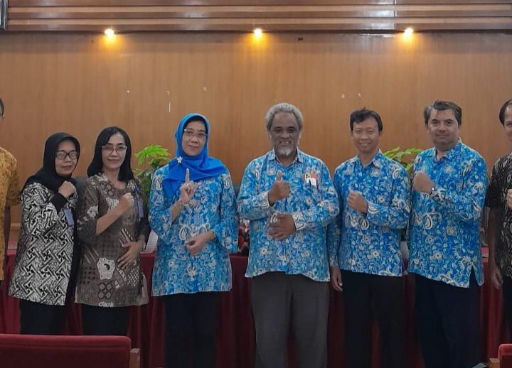 Jagongan Pro4 RRI Surakarta Bersama  Fakultas Ilmu Budaya UNS “Merajut Kedamaian Pasca Pemilu 2024”