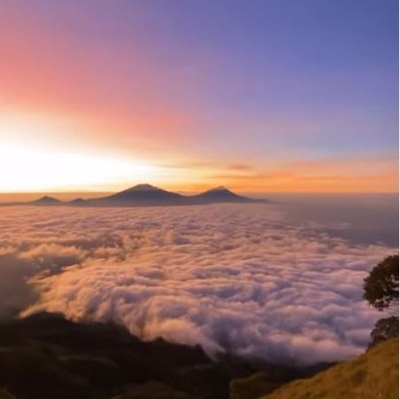 Gunung Sumbing: Surga Pendaki di Jawa Tengah