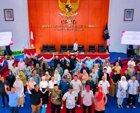 Geladi Sumpah Janji Anggota DPRD Pacitan Periode 2024-2029