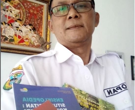 Melestarikan Warisan Sejarah Pacitan Melalui Ensiklopedia yang Berkelanjutan