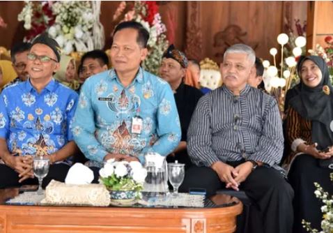Mas Aji-Gagarin Terima Ucapan Selamat Secara Virtual Usai Dilantik