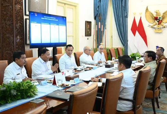 Mega Proyek Tanggul Laut Pantura: Prabowo Panggil AHY dan Kepala Otorita