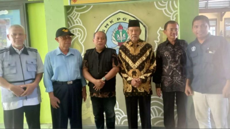 PPLP PT PGRI Pacitan Jalin Silaturahmi ke SMKS PGRI 1 Pacitan untuk Perkuat Pengembangan Kelembagaan