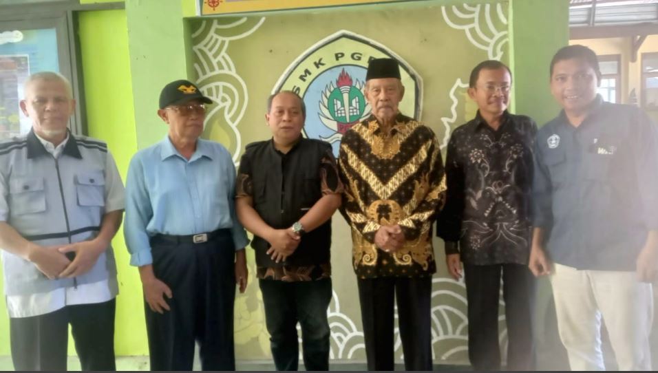 PPLP PT PGRI Pacitan Jalin Silaturahmi ke SMKS PGRI 1 Pacitan untuk Perkuat Pengembangan Kelembagaan