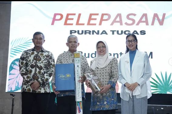 Bupati Pacitan Lepas Purna Tugas Kepala Dinas Pendidikan