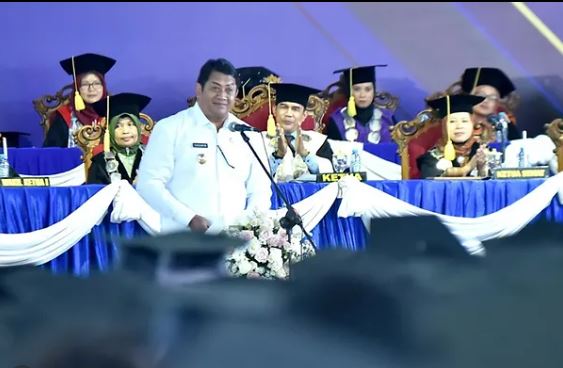 Wabup Gagarin Berikan Apresiasi Kontribusi Lulusan STKIP PGRI Pacitan dalam Membangun Daerah