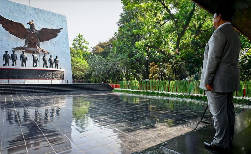 Perdana, Presiden Prabowo Pimpin Upacara Hari Kesaktian Pancasila di Lubang Buaya