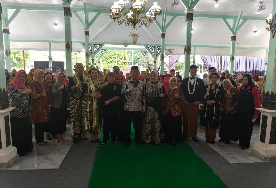 Bersatu Membangun Dunia Kecantikan: Harpi Melati Jatim Gelar Pertemuan Penting di Madiun