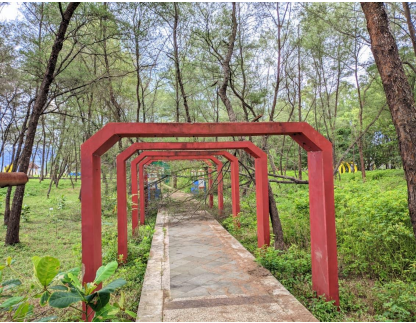 Jejak yang Terhalang di Pancer Door: Ketika Keindahan Tertutup Kelalaian