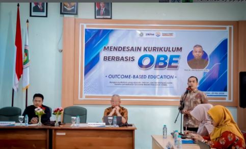 STKIP PGRI Pacitan Dorong Transformasi Pendidikan Lewat Workshop Kurikulum Berbasis OBE