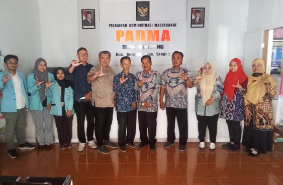 Tim Filolog UNS dan Dinas Arpus Sragen Digitalisasi Naskah Bersejarah Desa Gondang