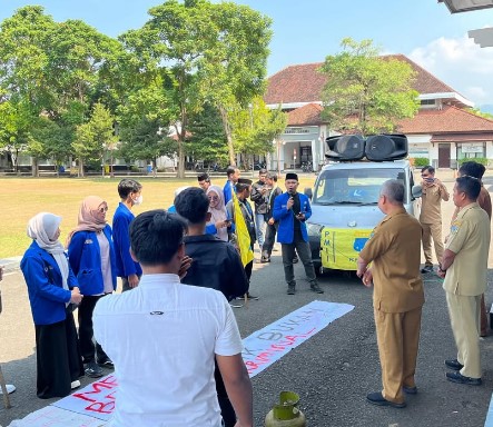PMII Pacitan Gelar Aksi Damai, Soroti Sejumlah Isu Nasional dan Pelayanan Publik