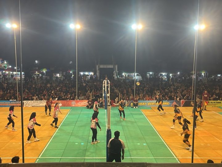 Turnamen Bola Voli Pordes 2026 Dihelat, Camat Bungkal Ajak Masyarakat Junjung Sportifitas
