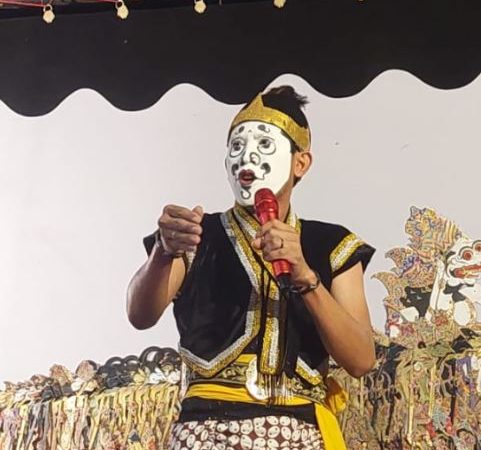Gareng Pacitan: Dari Penggembala Kambing Menjadi Pelawak Wayang yang Mengharumkan Nama Pacitan