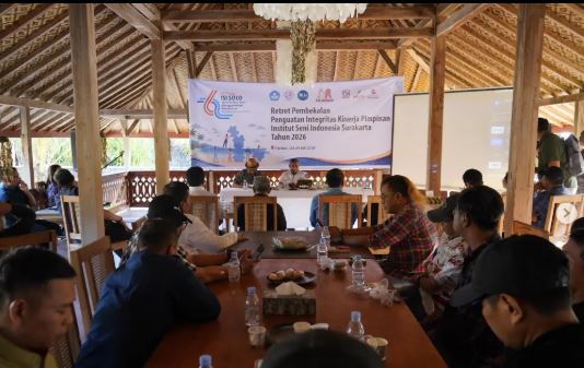 Bupati Pacitan Paparkan Kepemimpinan Adaptif di Hadapan Pimpinan ISI Surakarta